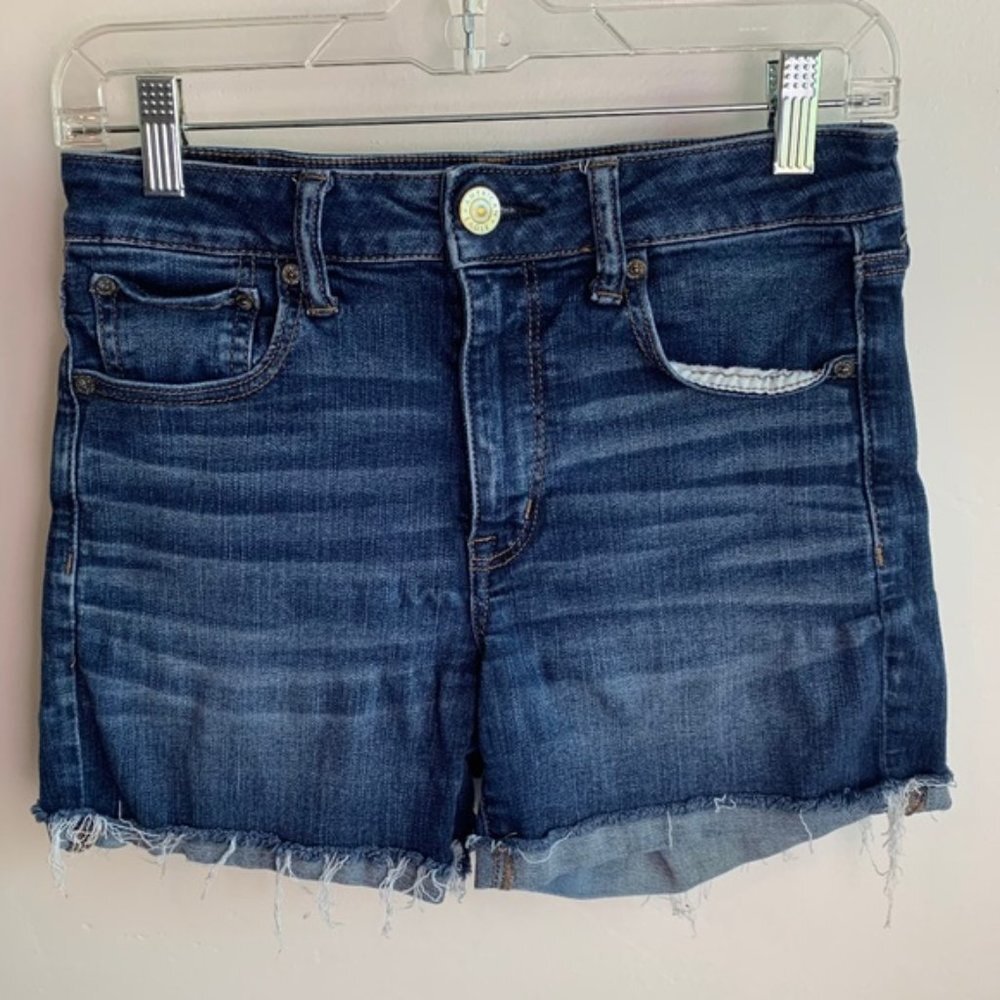 AMERICAN EAGLE OUTFITTERS Medium Wash Nexxt Level Stretch Jean Shorts